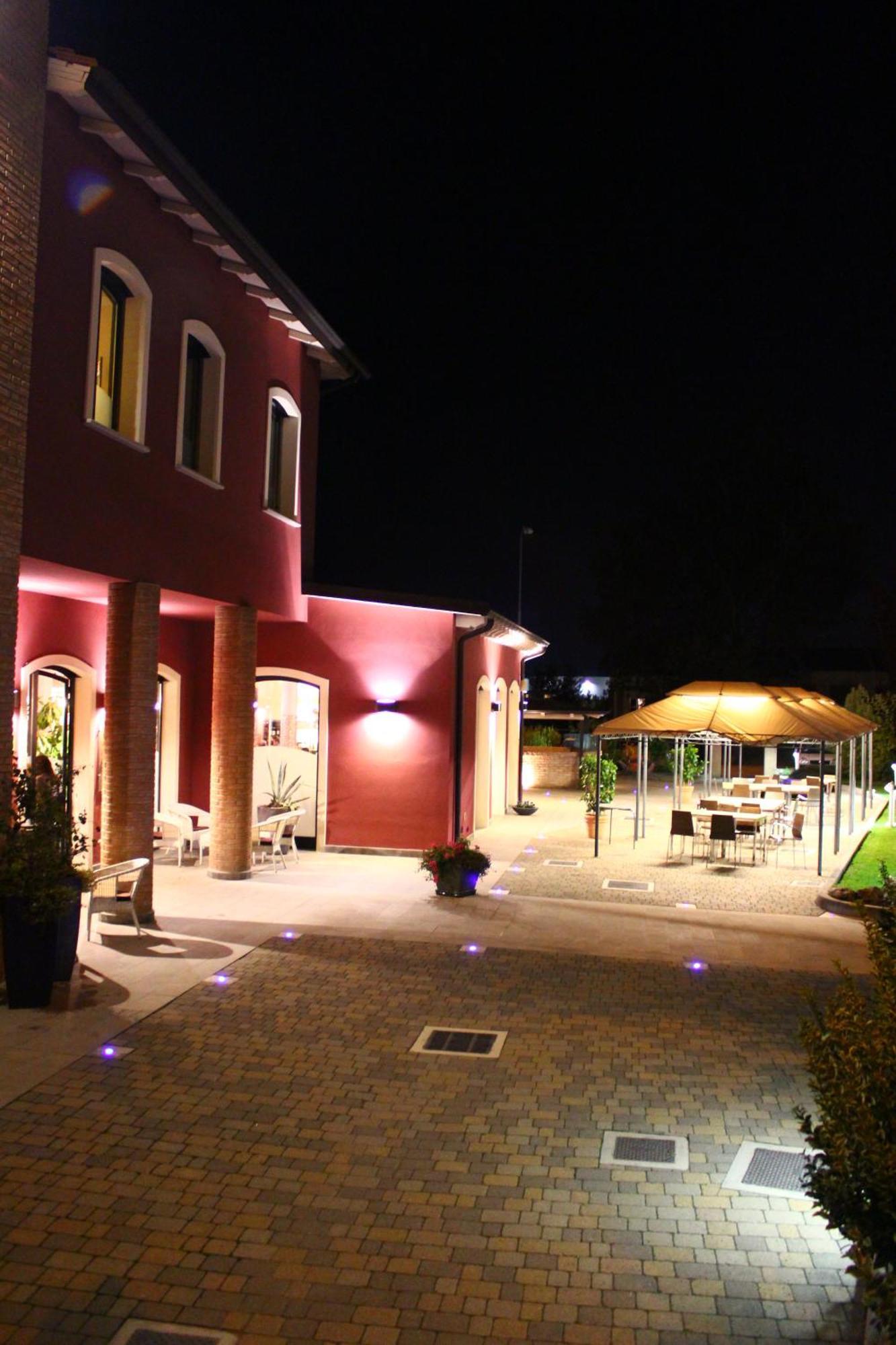 Albergo Delle Industrie Casalmaggiore Exteriör bild